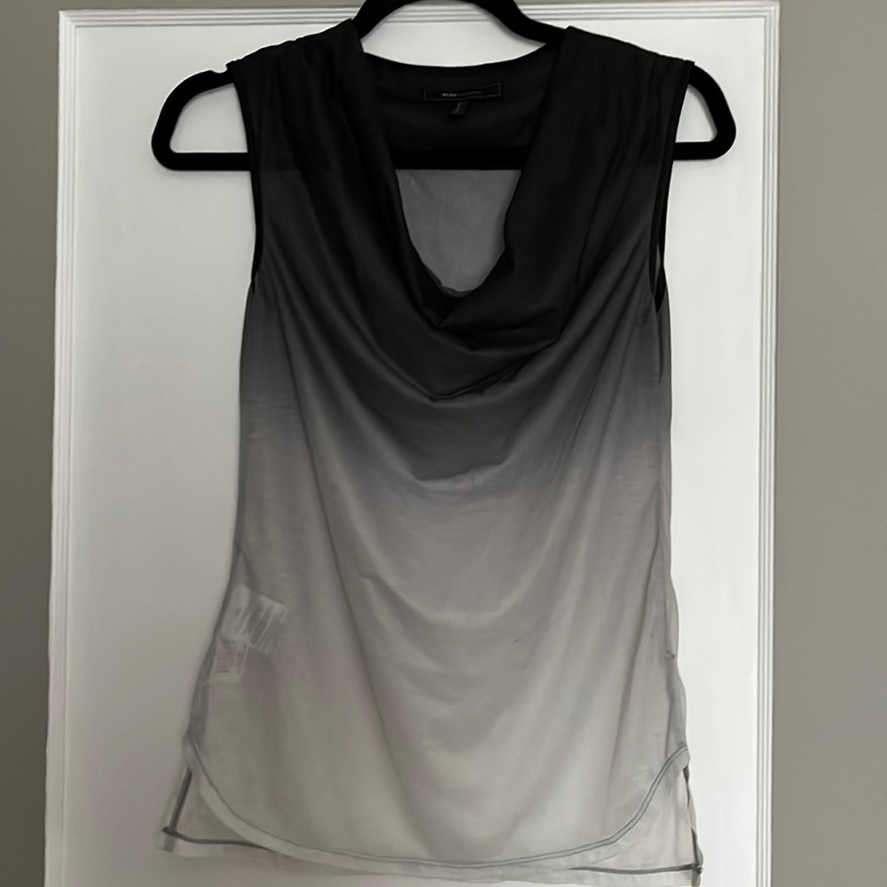 BCBGMaxAzria three tone sleeves top